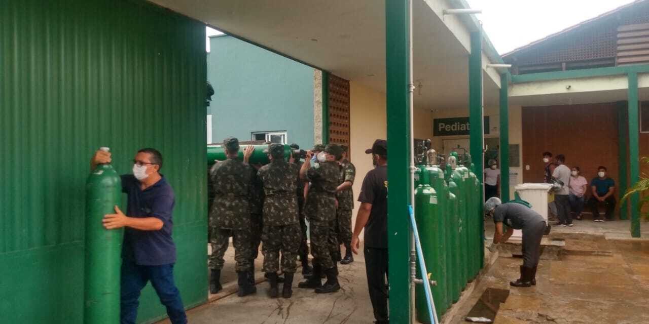 Exército transporta quase mil cilindros de oxigênio no Nordeste
