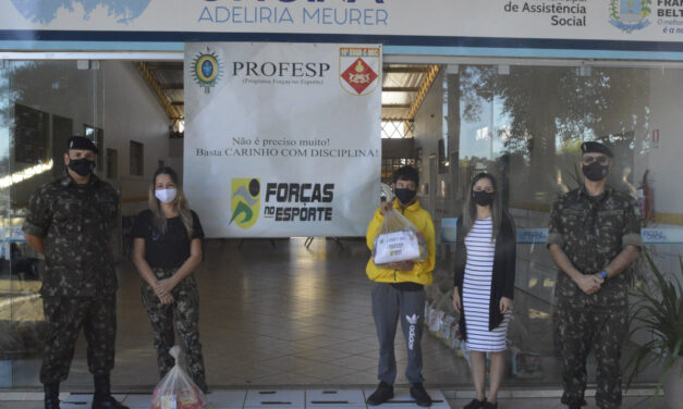 Exército realiza entrega de kits de alimentação para alunos do Programa Forças no Esporte