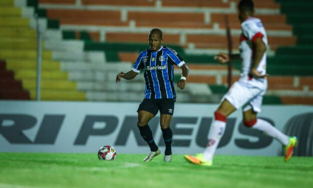 Grêmio empata em 2 a 2 com o São Luiz e segue na vice-liderança do Gauchão