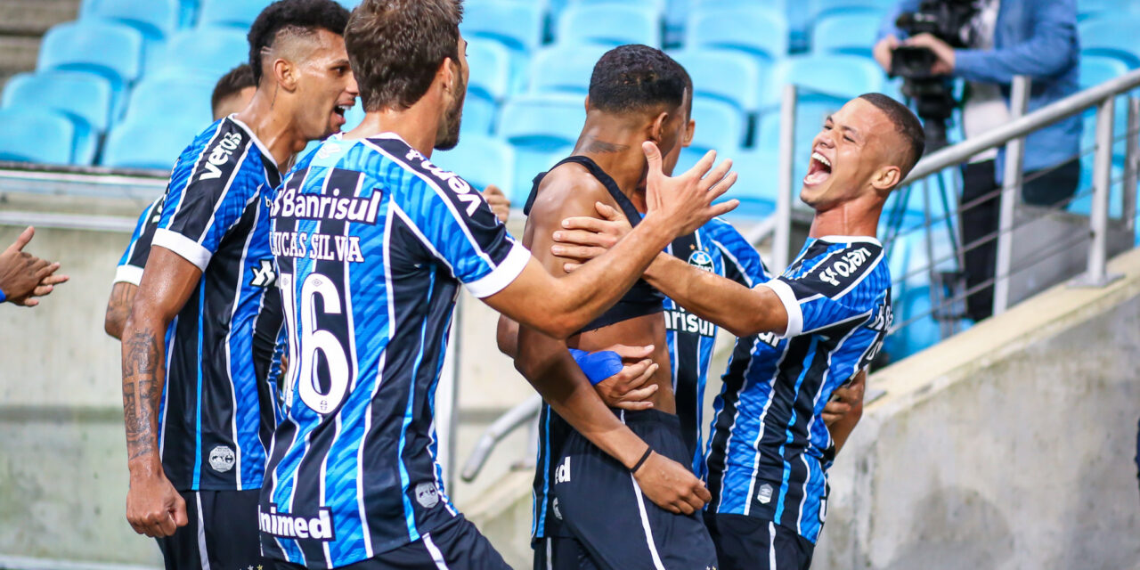 Grêmio vence Gre-nal na Arena e assume a liderança do Campeonato Gaúcho