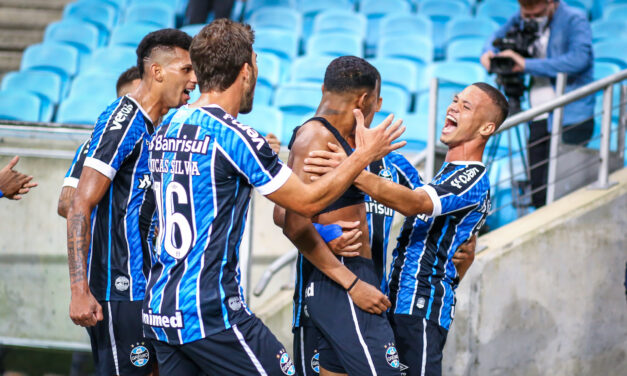 Grêmio vence Gre-nal na Arena e assume a liderança do Campeonato Gaúcho