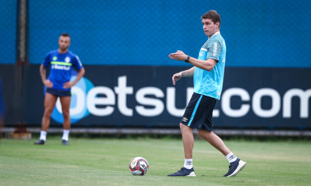 Grêmio viaja a Caxias com Thiago Gomes no comando