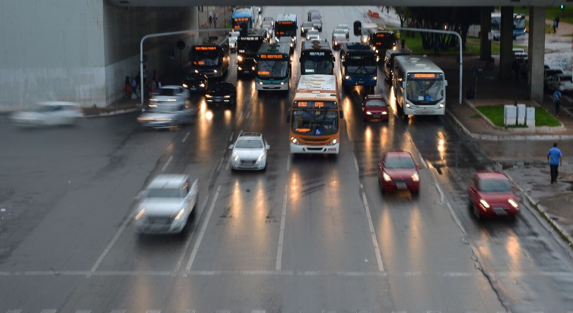 Supremo nega vínculo trabalhista entre motoristas e empresas de aplicativo