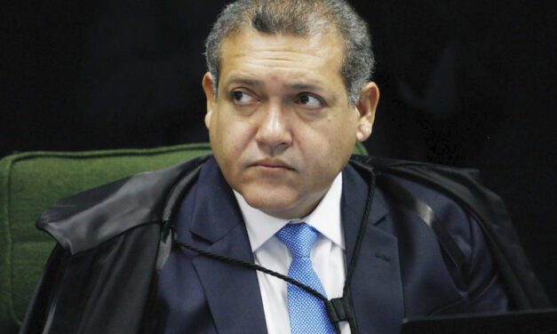 Ministro do STF libera realização de missas e cultos em todo o país