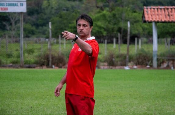 Técnico Rodrigo Bandeira seguirá em Santa Catarina