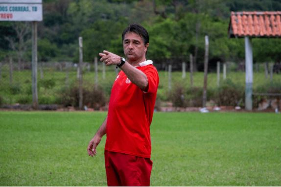 Técnico Rodrigo Bandeira seguirá em Santa Catarina