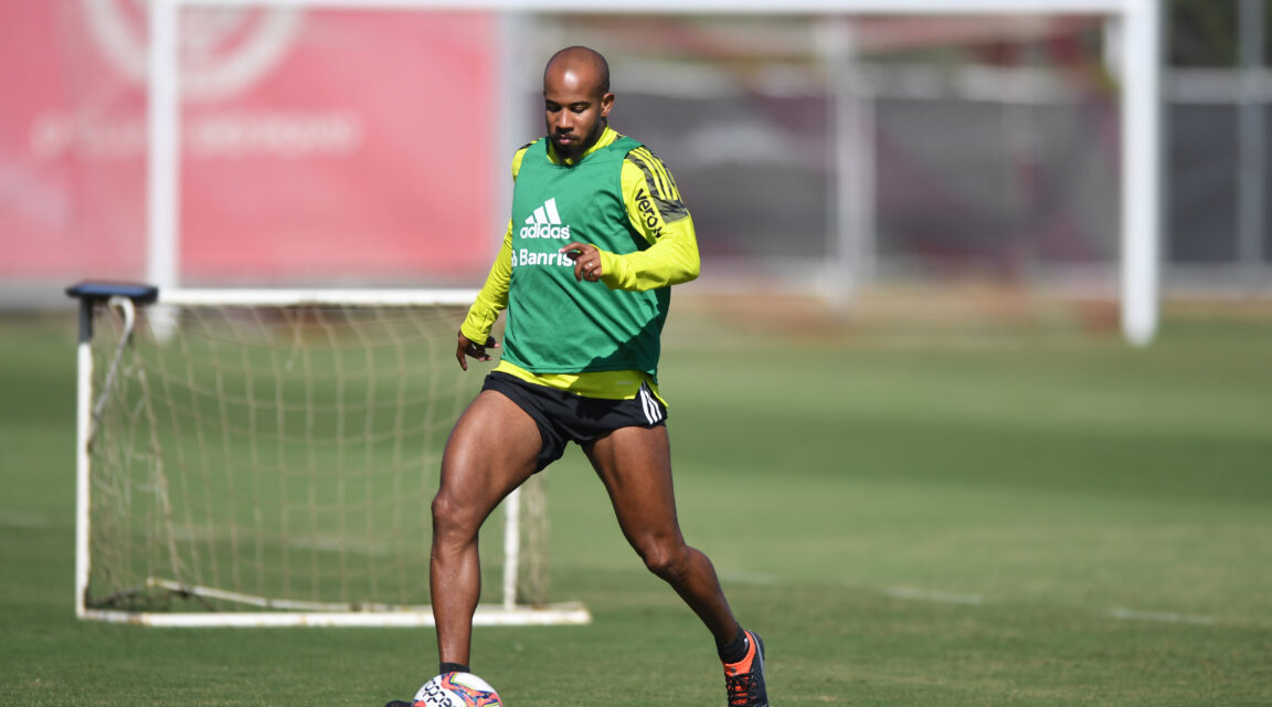 Inter treina mirando o confronto com o Esportivo