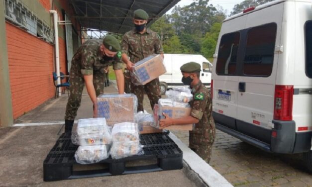 Hospitais começam a receber o medicamento para intubação distribuído pelo Exército