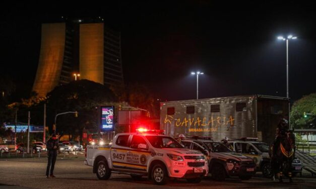 Guarda Municipal dispersa aglomerações em oito pontos da capital nesta sexta-feira