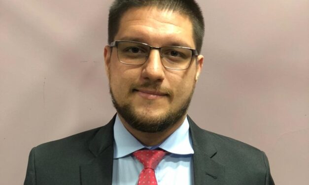 Cruzando as Conversas tem novo titular: Thiago Suman assume o debate político da RDC TV