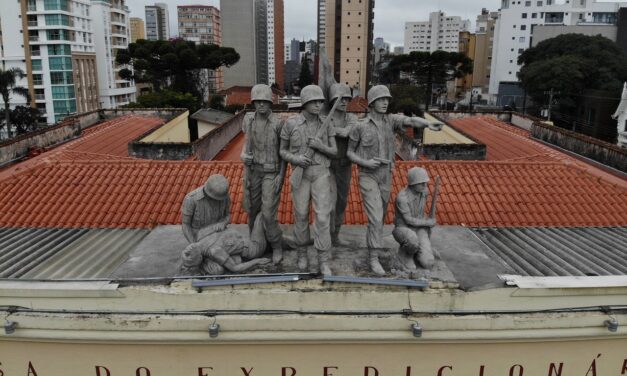 Escultura da patrulha do Museu do Expedicionário é restaurada para marcar seus 70 anos