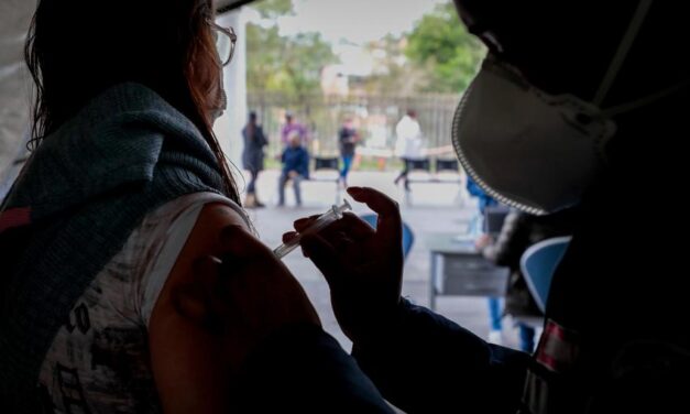 Porto Alegre: pessoas com 50 anos podem se vacinar nesta segunda-feira