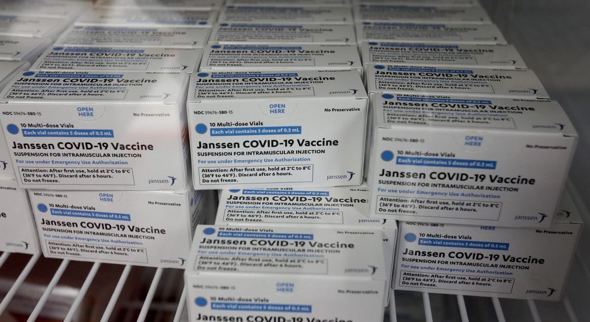Mais 942 mil doses da vacina da Janssem chegam ao Brasil