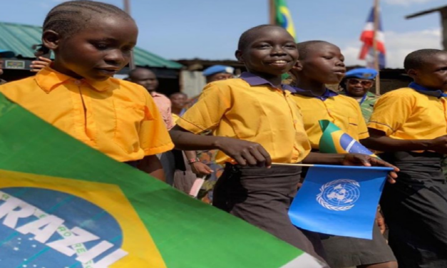 Em missão pelas Nações Unidas, militares brasileiros reformam escola no Sudão do Sul