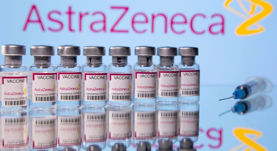 Covid-19: 3ª dose da AstraZeneca produz forte resposta imune, diz estudo
