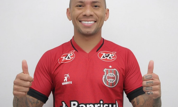 Xavante confirma reforço para lateral