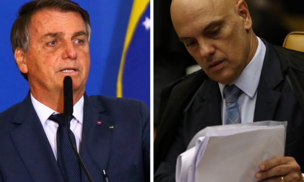 Bolsonaro formaliza pedido de impeachment de Alexandre de Moraes