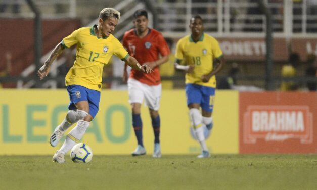 Artur, do Bragantino, é convocado para a Seleção Brasileira