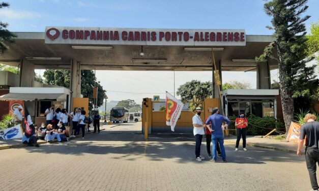 Greve dos rodoviários de Porto Alegre segue nesta segunda-feira