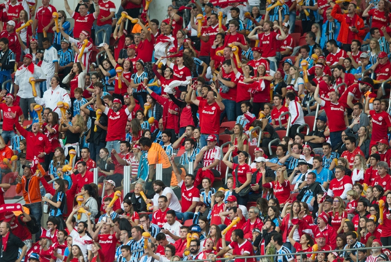 Governo gaúcho libera volta do público aos estádios
