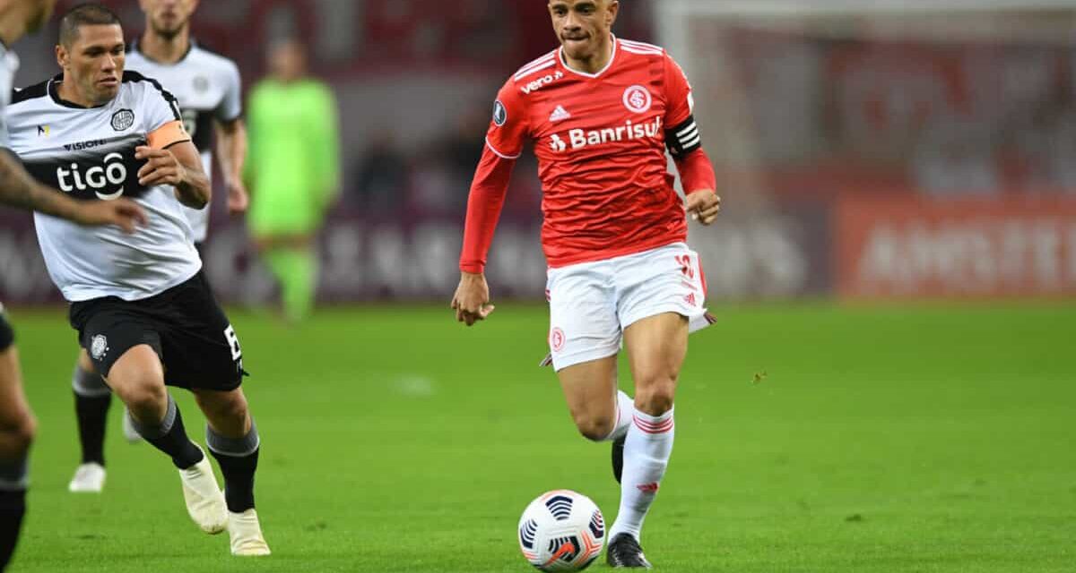 Internacional terá Taison entre os titulares contra o Bahia