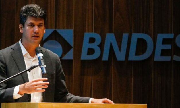 Presidente do BNDES diz que país tem desafio de combater desigualdade