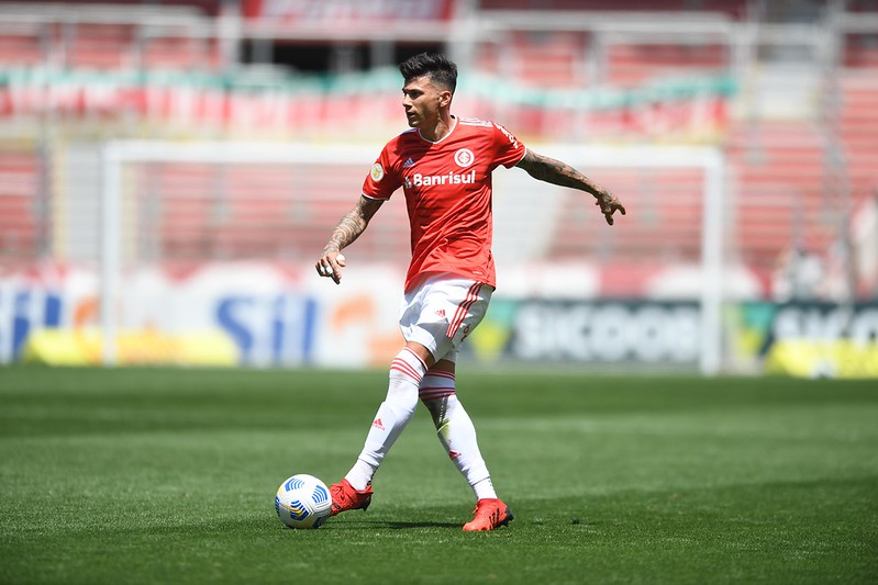 Em casa, Inter enfrenta América-MG com desfalque importante na defesa