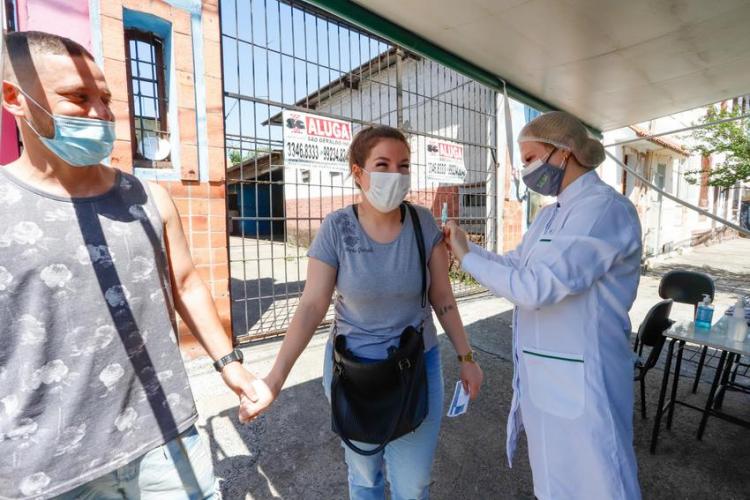 Saiba onde se vacinar contra a Covid-19 nesta segunda-feira