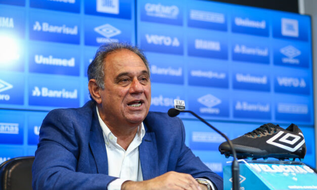 “VAR é só contra o Grêmio”, diz Dênis Abrahão