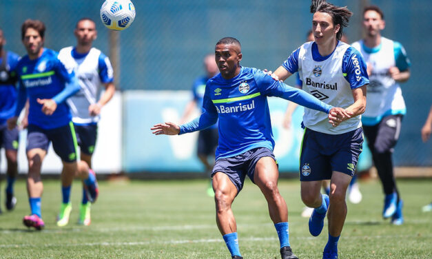 Grêmio terá desfalques e reforços contra o Atlético-MG