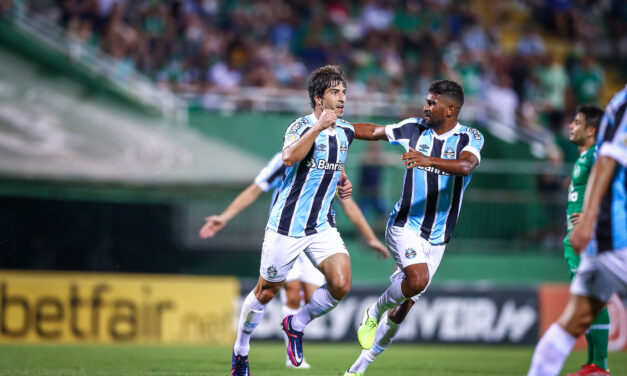 Grêmio vence a segunda consecutiva e diminui a distância para sair do Z-4