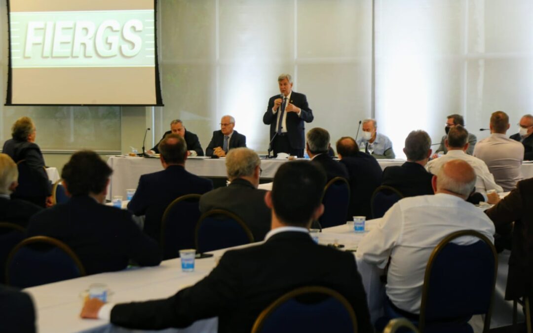 Heinze se reúne com empresários gaúchos para discutir Porto de Arroio do Sal