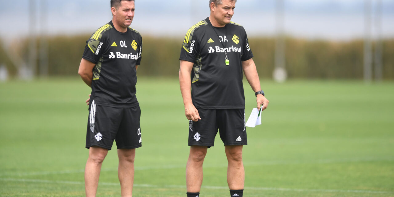 Diego Aguirre encaminha time para o clássico