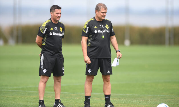 Diego Aguirre encaminha time para o clássico