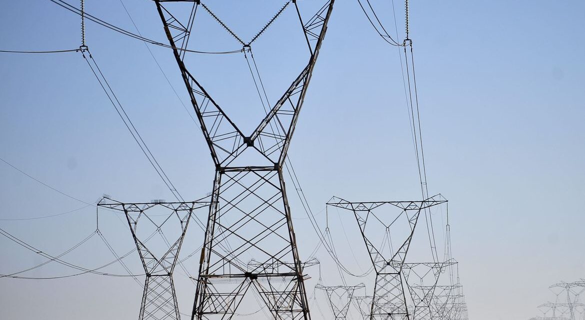 Presidente edita MP para tratar dos impactos ao setor elétrico