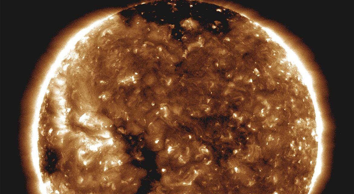 Nasa entra na coroa solar pela primeira vez