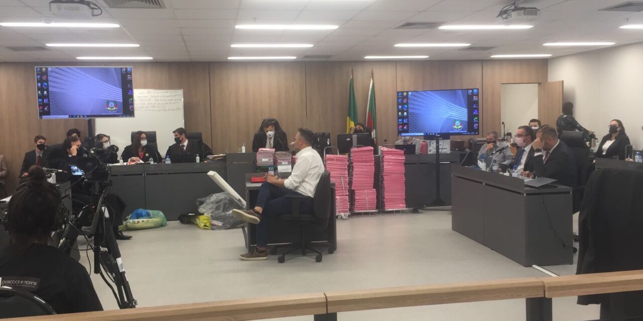 QUARTO DIA DE JULGAMENTO: Acompanhe ao vivo o quarto dia de julgamento do caso da Boate Kiss