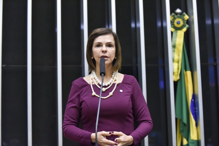 Lei que altera o Fundeb é sancionada com um veto