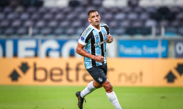 Grêmio confirma “recontratação” de Diego Souza