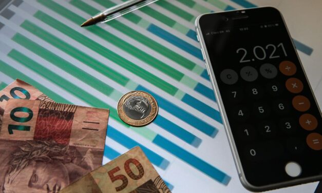 Banco Central projeta inflação de 10,2% para este ano