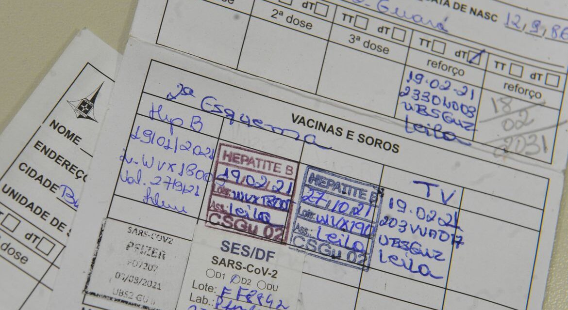 Intervalo da 3ª dose da vacina contra covid-19 será de quatro meses