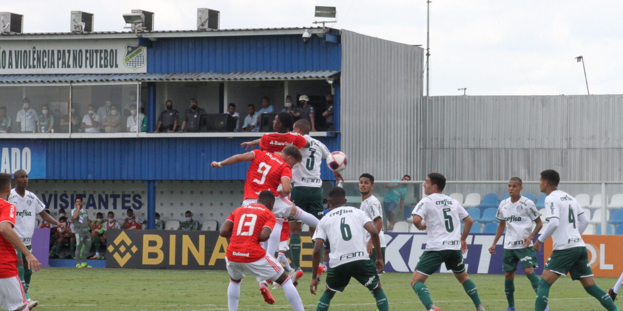 Inter perde para o Palmeiras por 2 a 1 e é o último gaúcho eliminado da Copinha