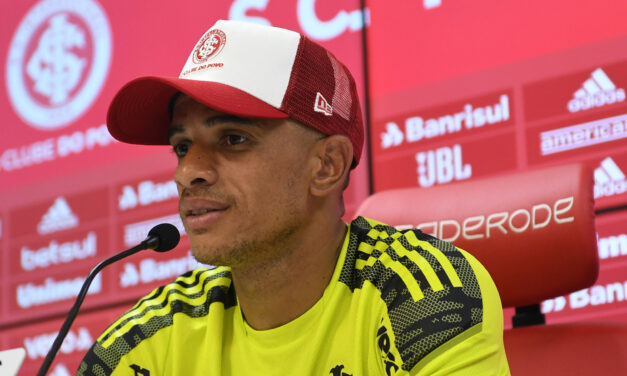 Taison comemora retorno de D’Alessandro e ressalta necessidade de brigar por títulos