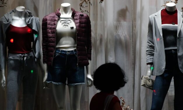 CNC: Brasil encerrou 2021 com recorde de endividados