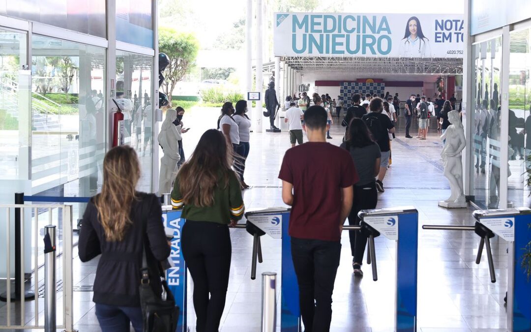Prazo de inscrições para o Enem 2022 termina amanhã