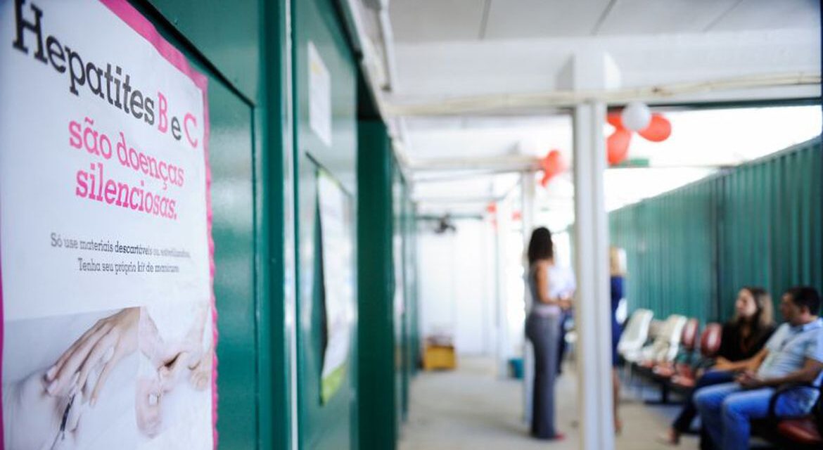 Sancionada lei que obriga sigilo de condição a quem tem HIV e hepatite