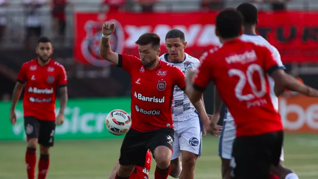 Brasil de Pelotas supera São José no Bento Freitas