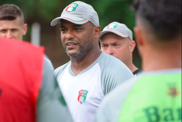 Após vitória contra o Grêmio, treinador do União Frederiquense ressalta: “um jogo histórico”