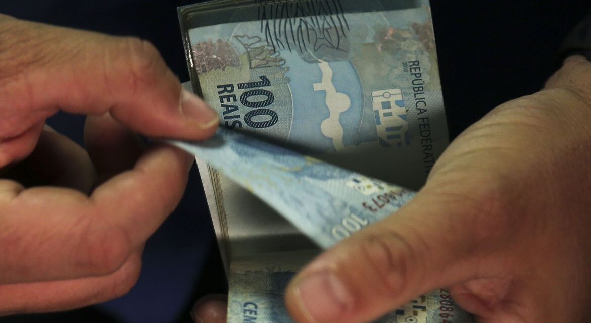 Inflação para famílias com renda mais baixa cai para 0,45%