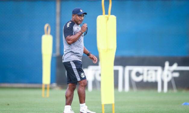 Sem Ferreira, Grêmio divulga lista de relacionados para Gre-Nal 435